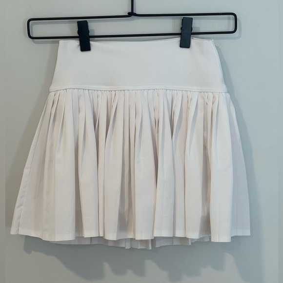 aerie Dresses & Skirts - Aerie Offline All Aces Pleated Tennis Skort - White